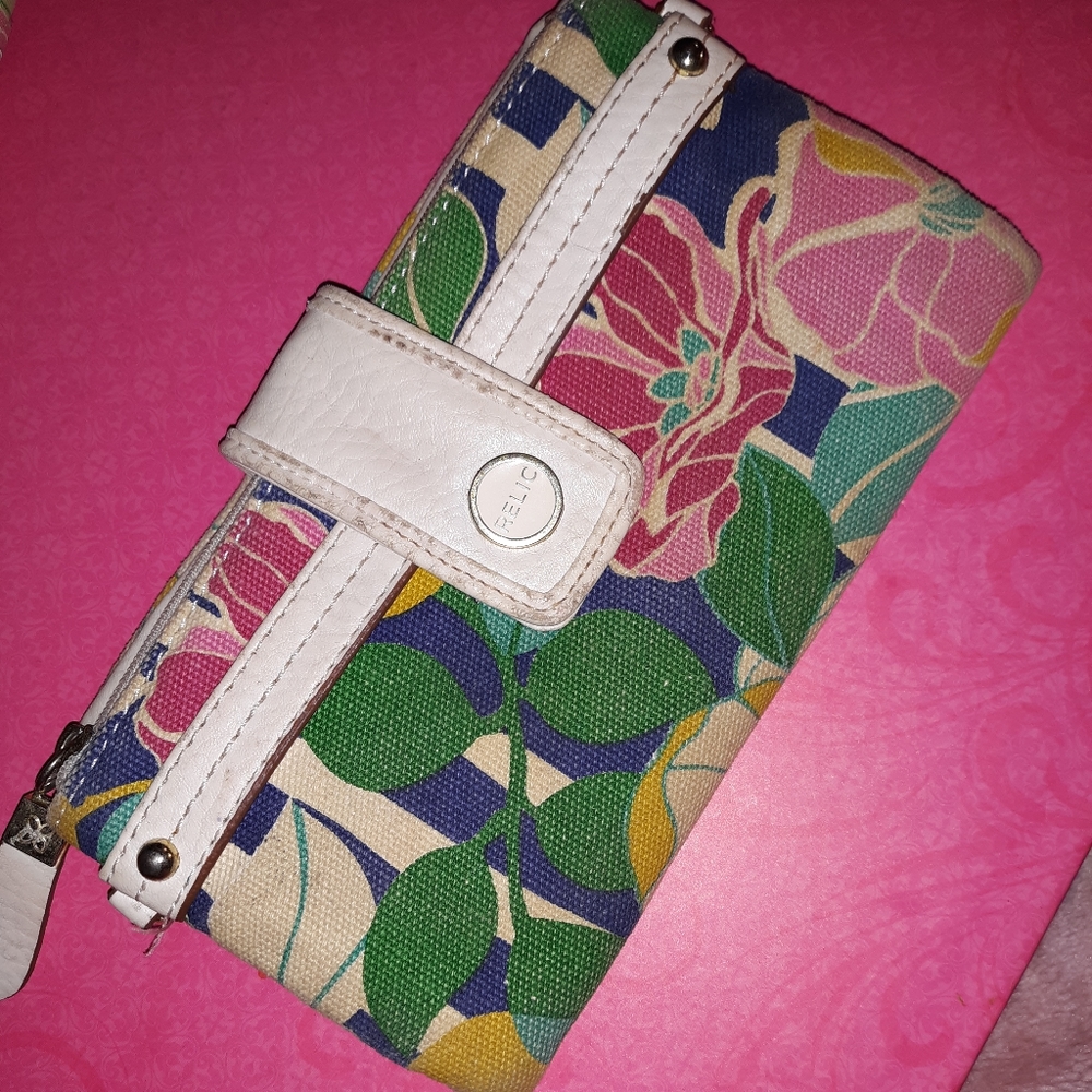 Relic Wallet